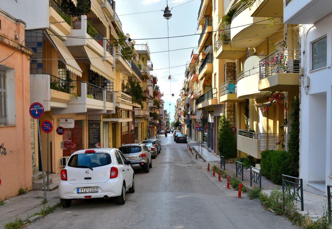 Appartement Adriana'S Loft à Patras Extérieur photo