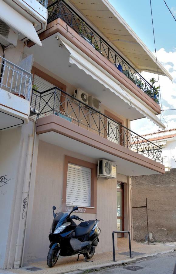 Appartement Adriana'S Loft à Patras Extérieur photo